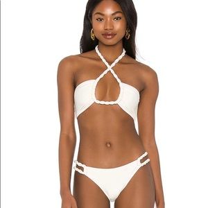 Vanilla Bandeau Rope Bikini Top
Shani Shemer
brand:Shani Shemer